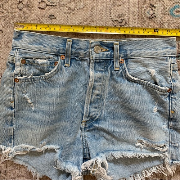 AGOLDE Parker Distressed Denim Shorts Swapmeet - Picture 10 of 15